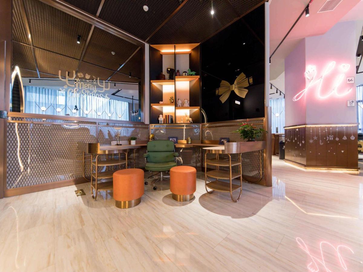 Ibis Styles Shanghai New Hongqiao Hotel Exterior photo